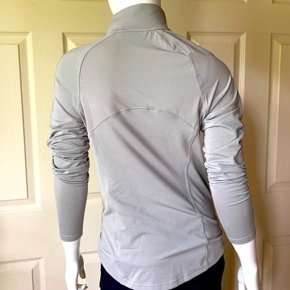 Cutter and Buck - women’s long sleeves thermal (Sz XS) - Picture 4 of 4